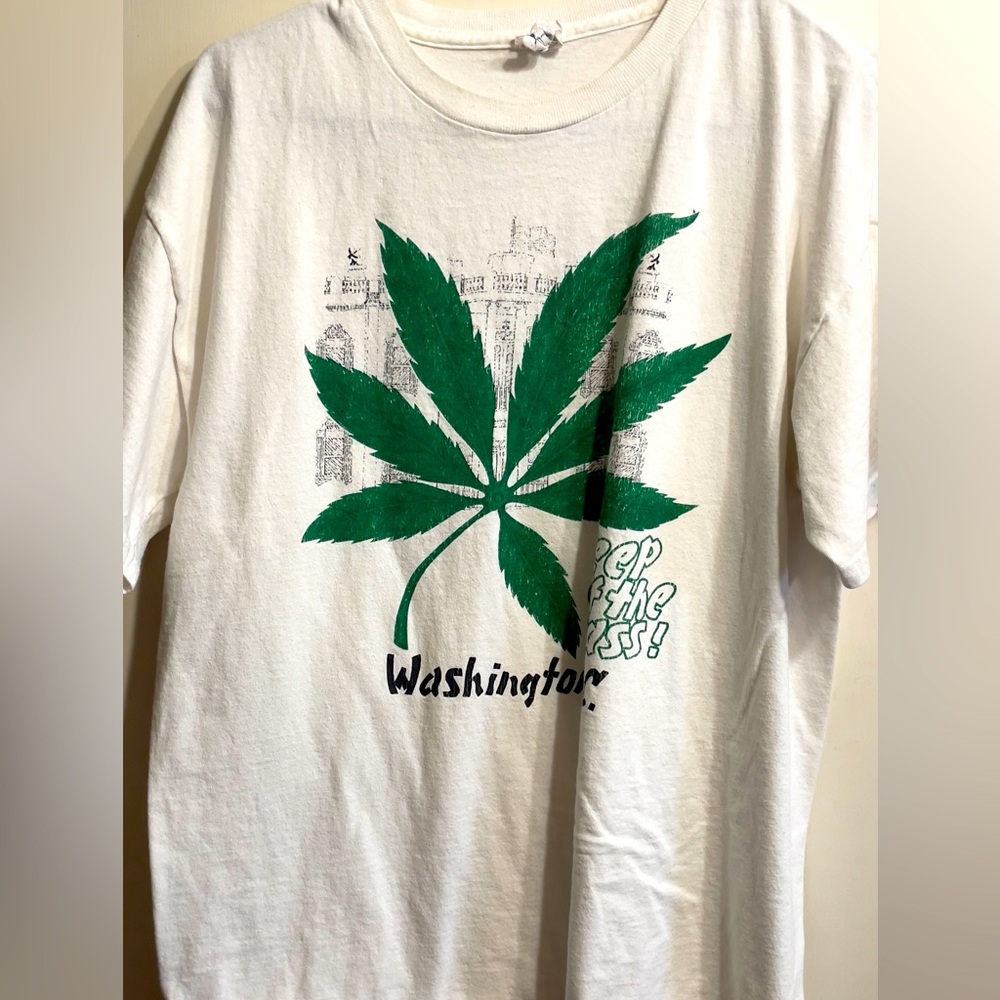 Washington DC don’t step on the grass Sam T-shirt cannabis